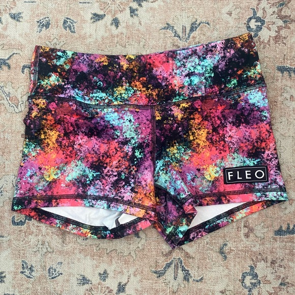 Fleo Pants - FLEO Shorts